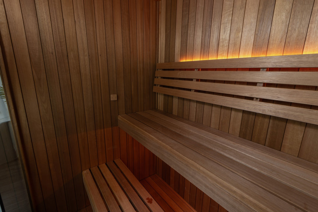 Element Loft bench layout and warm lighting behind the backrest